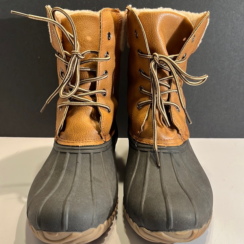 Blue Suede Huey women size 9 Duck boots